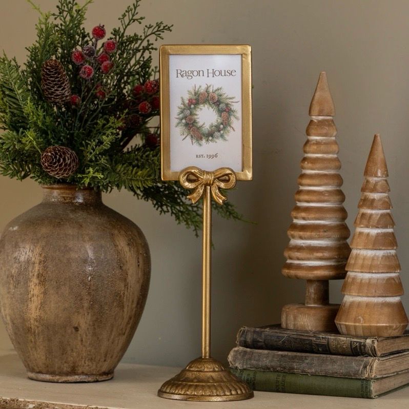 Rag 4x6 Gold Frame Tabletop Stand 16"