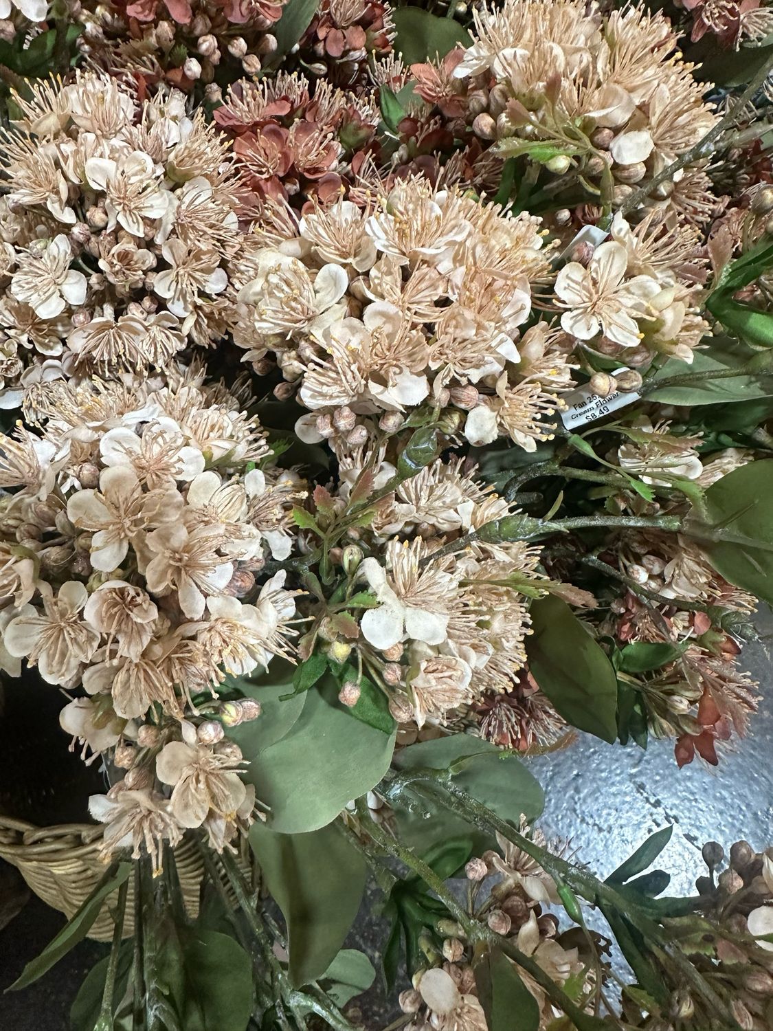 Fan 25.2" Cream Flower Ball Spray