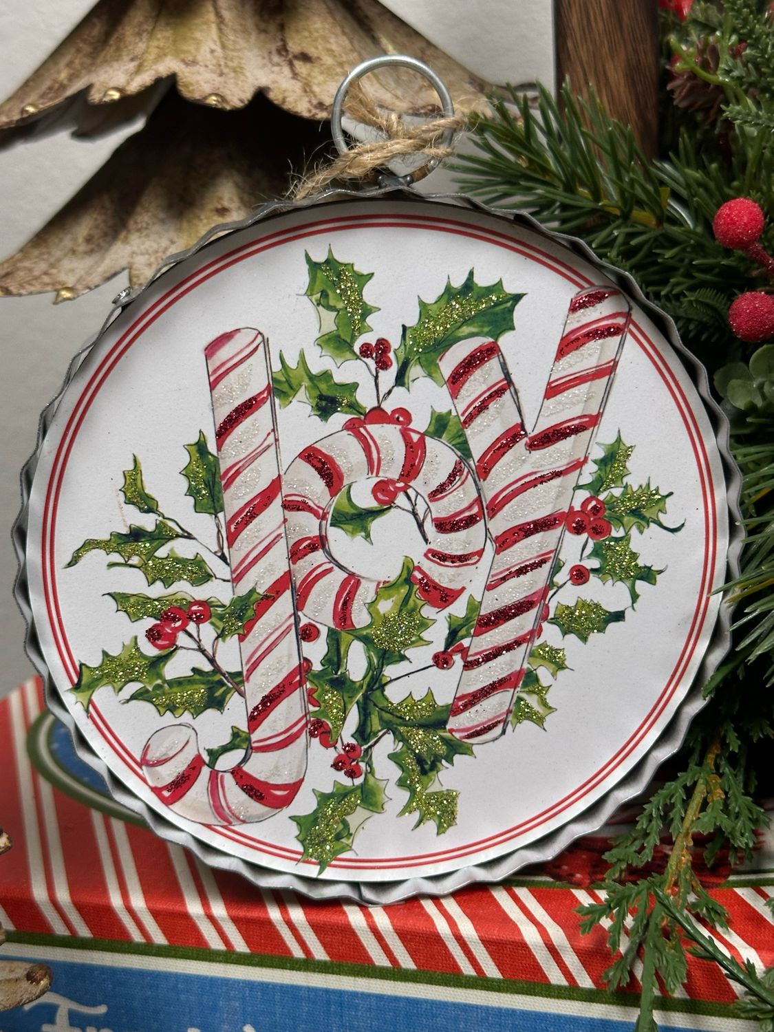 TRT 6" R Candy Cane Joy