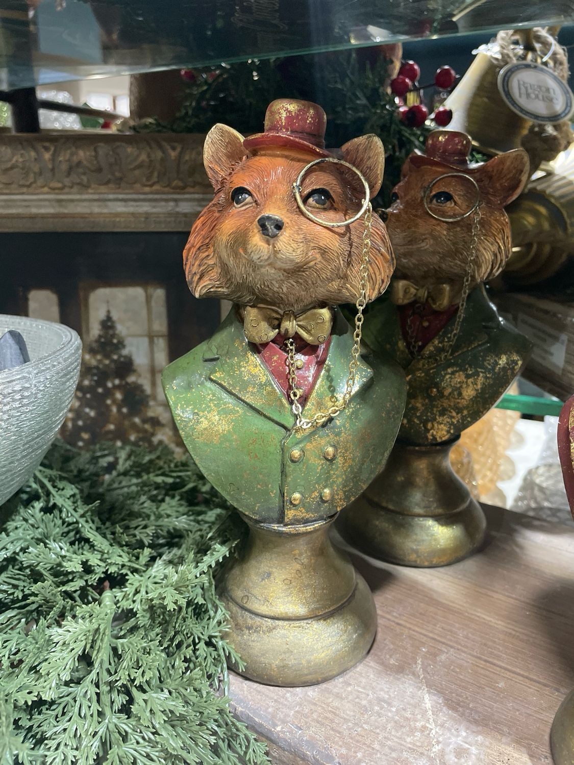 Reg 8" Fox Bust w Glasses