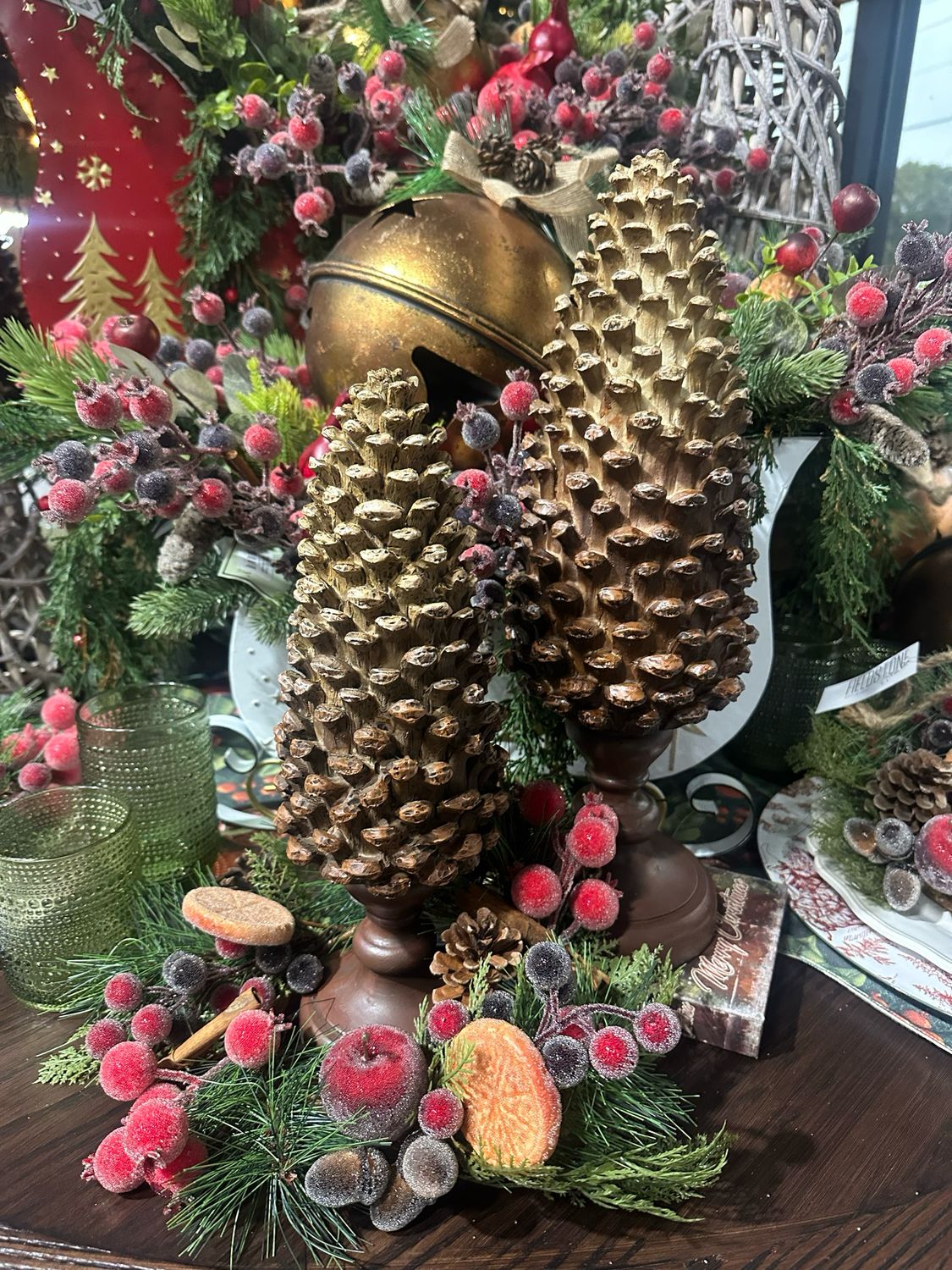 Reg 14" Pinecone Tree