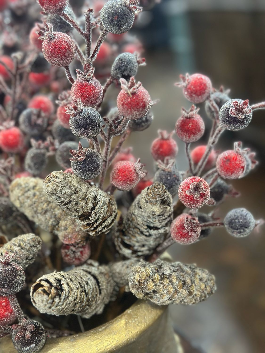 Reg 15" Pine Cone Beaded Berry Pick