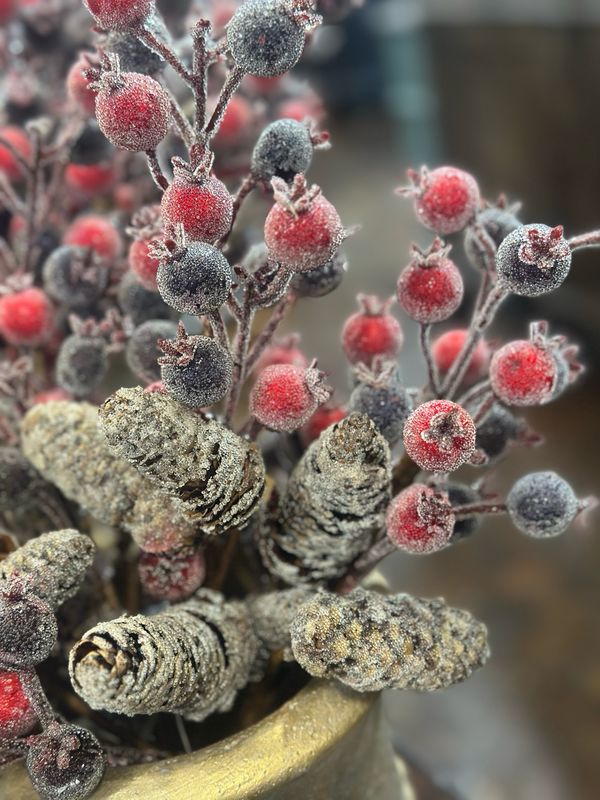 Reg 15" Pine Cone Beaded Berry Pick