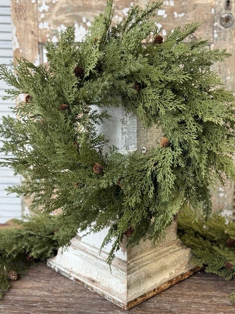 Lan 24" Sentiment Wreath