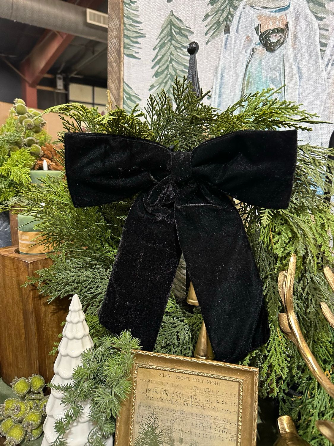 ARL 12.5" Black Velvet Bow Orn
