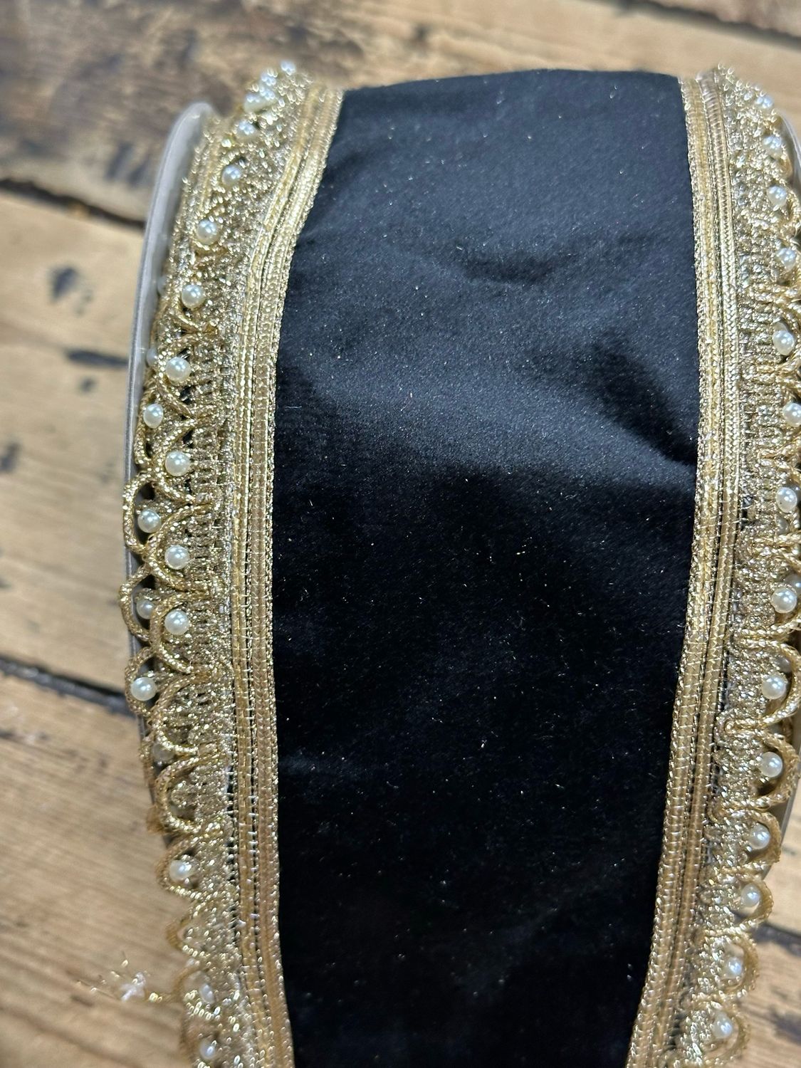 ARL 4"x10Yds Black Velvet Pearl Edge Wired Ribbon