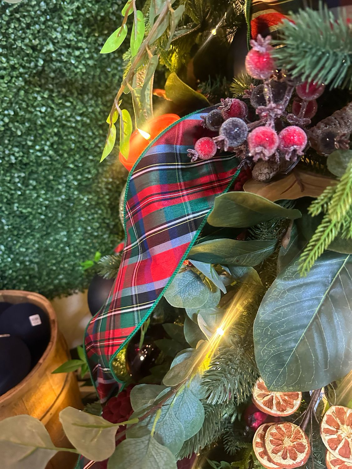 ARL 4"x10Yds Tartan Plaid Wired Ribbon