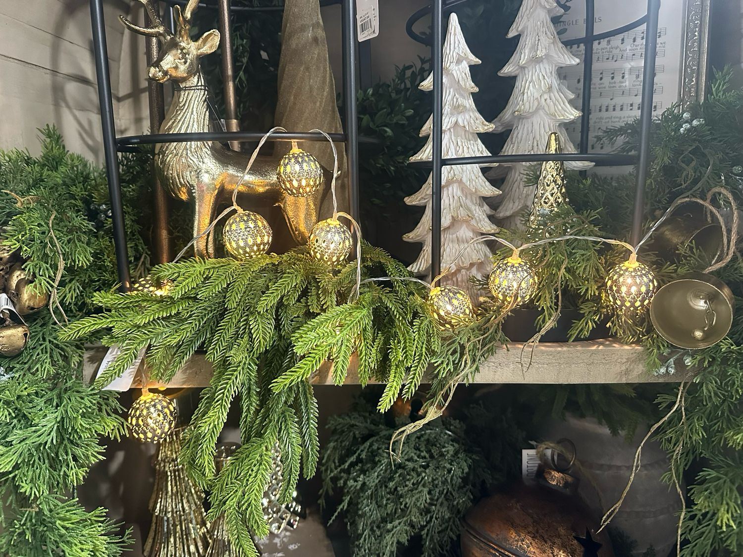 WTC 4' Lighted Orn Garland