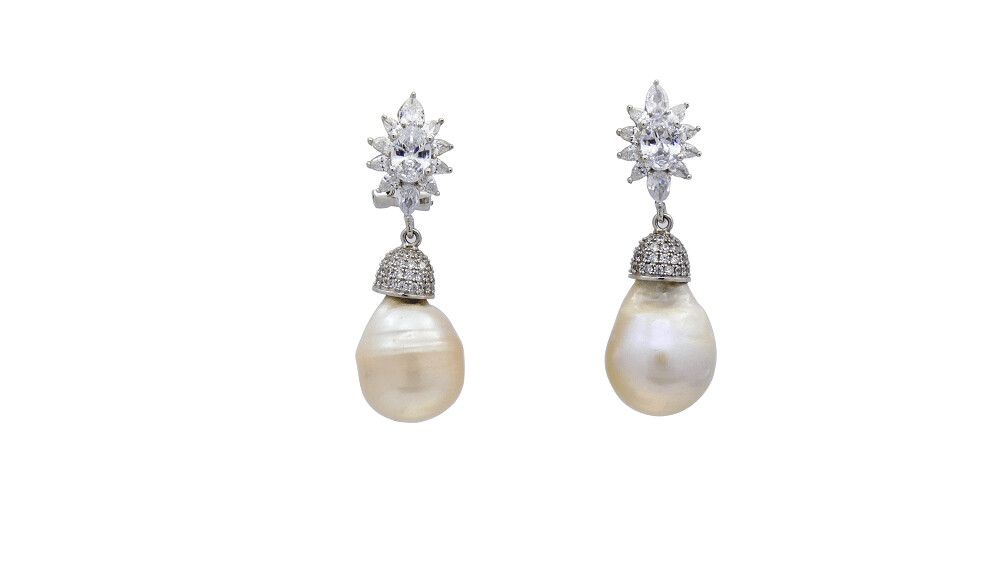 Pendientes perla irregular con circonitas blancas