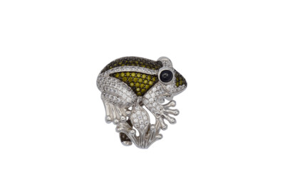 Anillo rana circonitas blancas y verdes