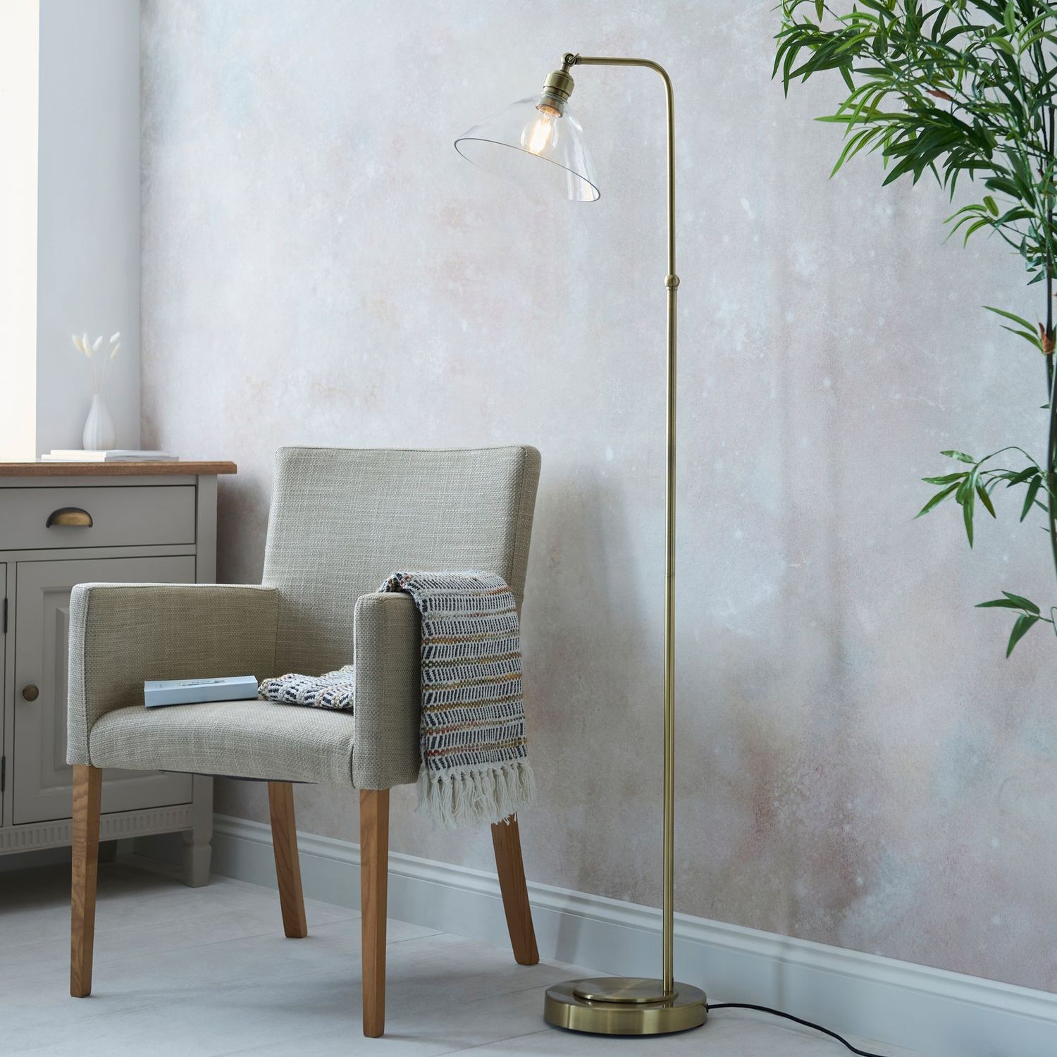 ​Classic Adjustable Floor Lamp – Antique Brass & Clear Glass