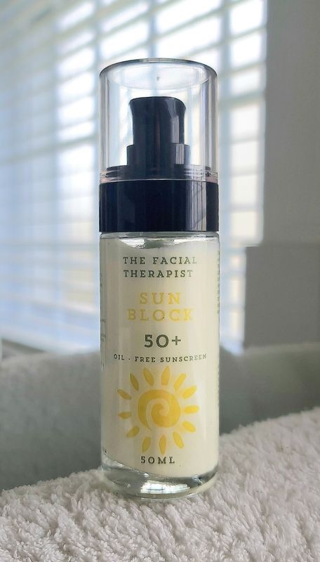 OIL - FREE 50+ SUNSCREEN