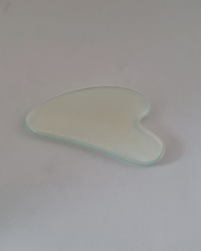 GUA SHUA  FACIAL MASSAGE TOOL MOONSTONE
