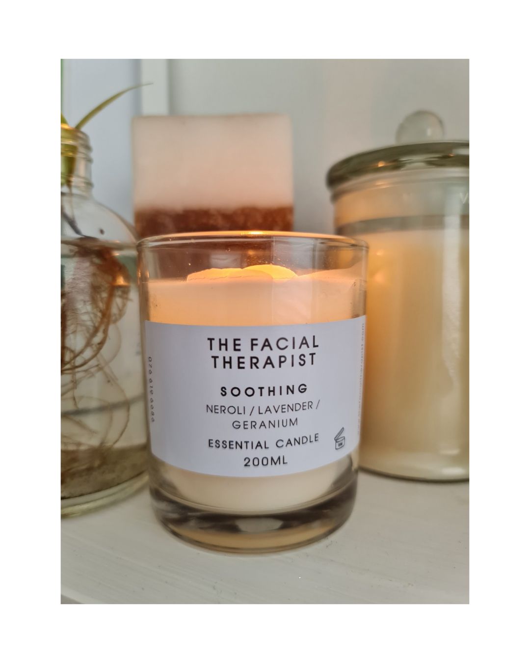 SOOTHING ESSENTIAL CANDLE