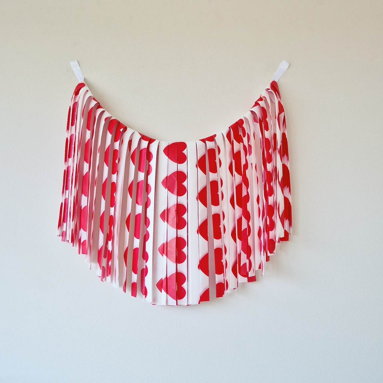 GUIRNALDA MONOCOLOR CORAZON ROJO BLANCO XXL JUMBO