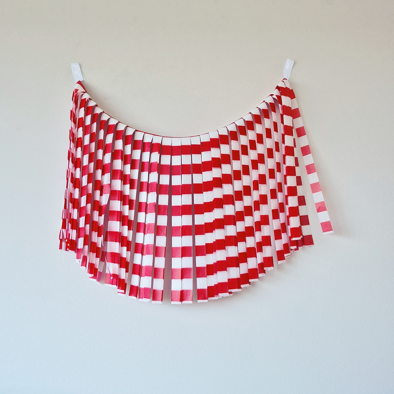 GUIRNALDA MONOCOLOR RAYAS ROJO BLANCO XXL JUMBO