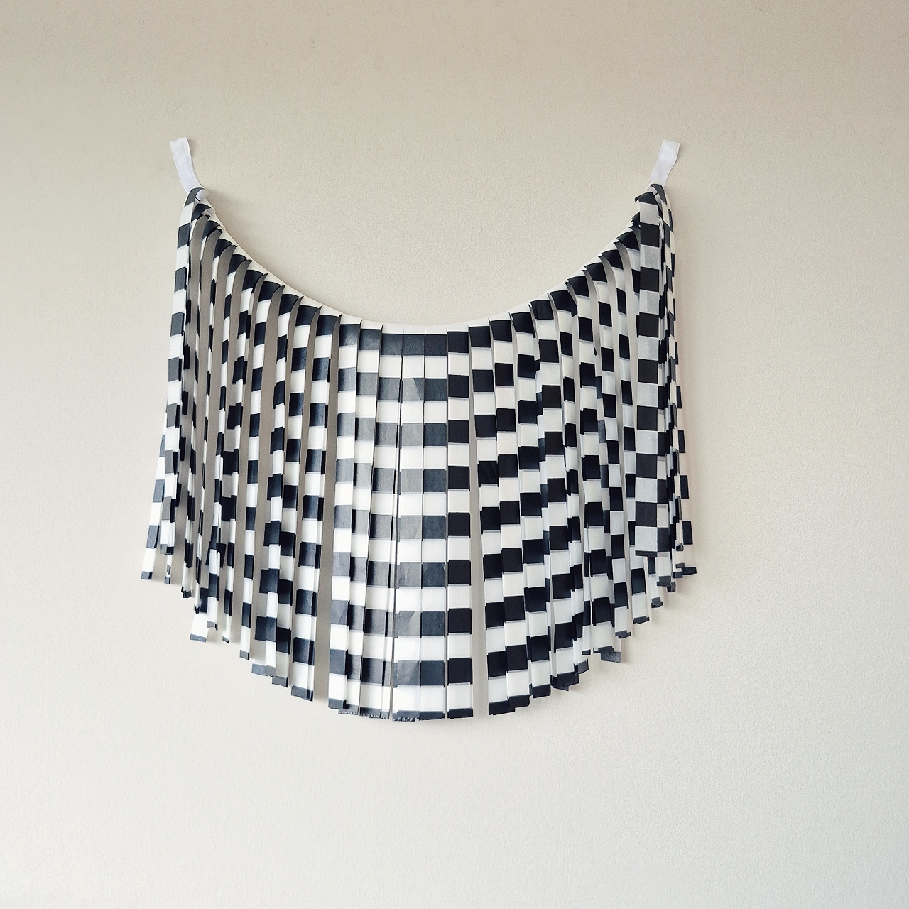 GUIRNALDA MONOCOLOR RAYAS BLANCO NEGRO XXL JUMBO