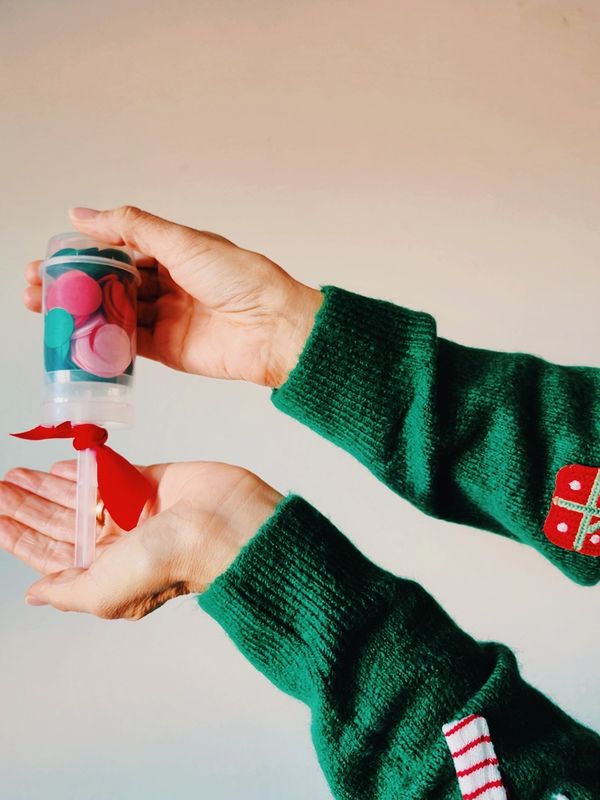 ADVIENTO 1 ● 3 PARTY PUSH UP POP REDONDOS TRANSPARENTES CON 10GR DE CONFETTI CADA UNO ADVIENTO 1 ● 3 PARTY PUSH UP POP REDONDOS TRANSPARENTES CON 10GR DE CONFETTI CADA UNO