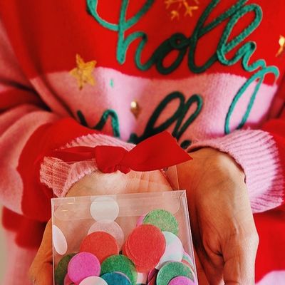 HOLLY JOLLY