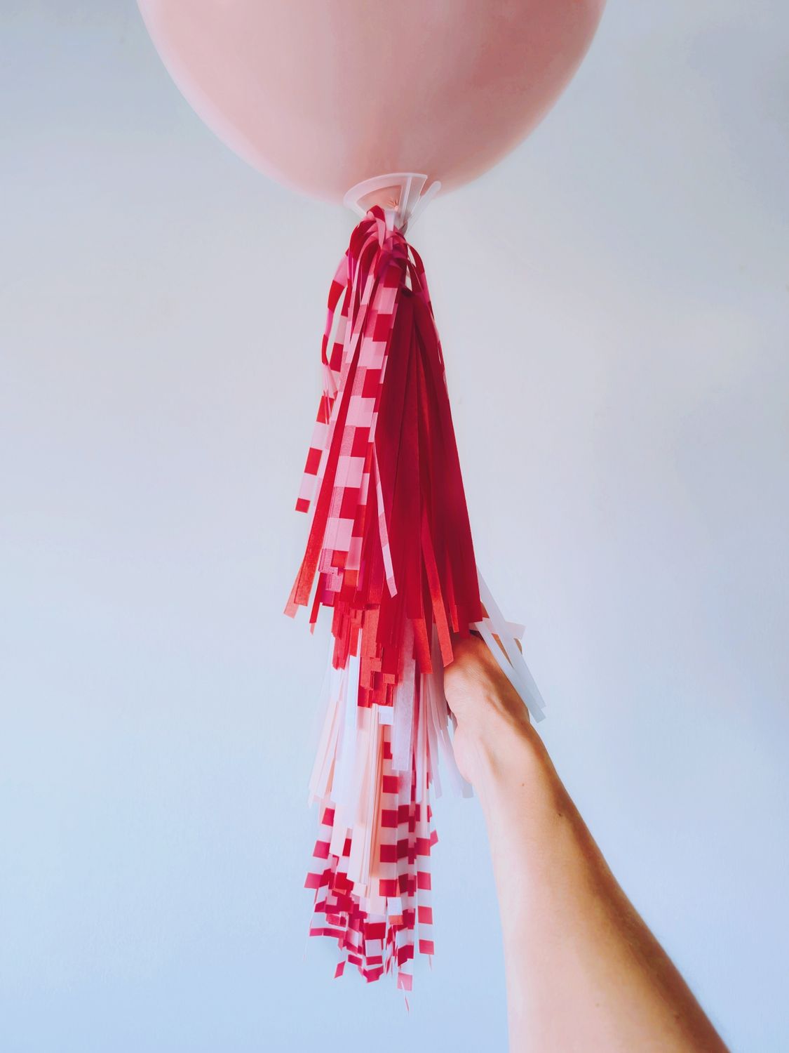 FLECO STICK BALLOON  1 STICK SIN HELIO + GLOBO 19" + GUIRNALDA 35cmx25cm