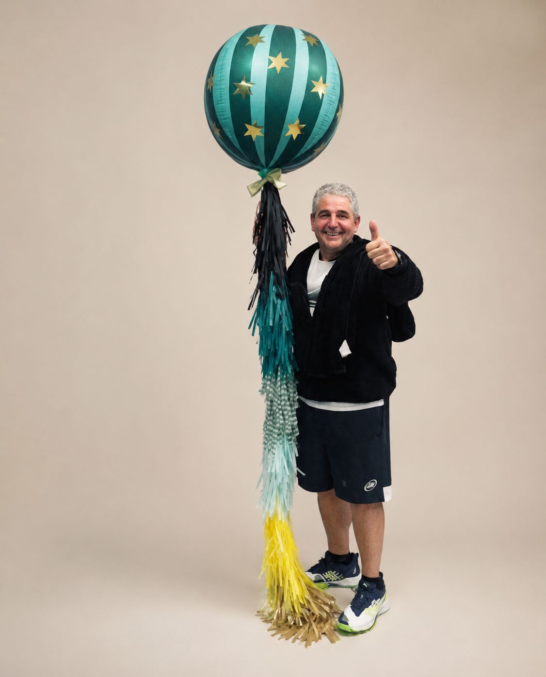 SISTEMA TELESCÓPICO PROFESIONAL CON GLOBO FOIL STRIPES BLUE XL Y GUIRNALDA 160X25CM — Base Reutilizable sin Helio SISTEMA TELESCÓPICO PROFESIONAL CON GLOBO FOIL STRIPES BLUE XL Y GUIRNALDA 160X25CM — Base Reutilizable sin Helio