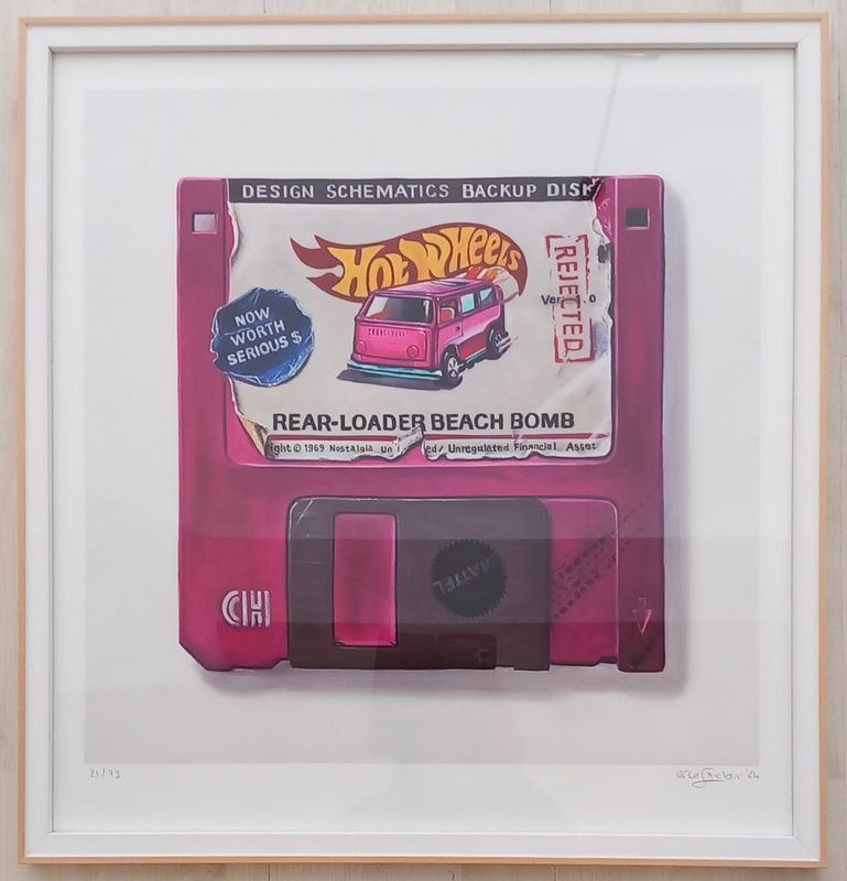 ARLO - HotWheels - Rear Loader Beach Bomb - con cornice