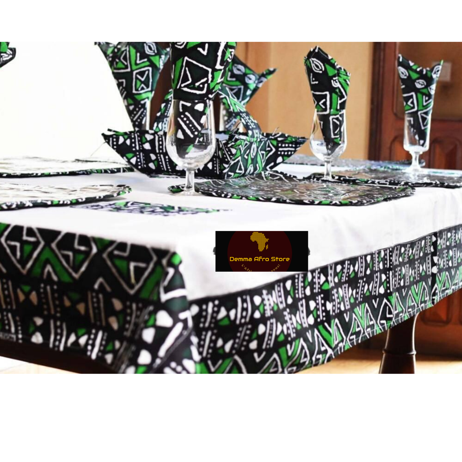 Set de table avec décoration wax, coton 100%, fait au Sénegal, couleurs intenses, résistant au lavage en machine