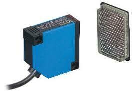 SENSOR FOTOELÉCTRICO 24-240 VAC /VDC CON ESPEJO 5 MTS. ALCANCE / BARRERA /