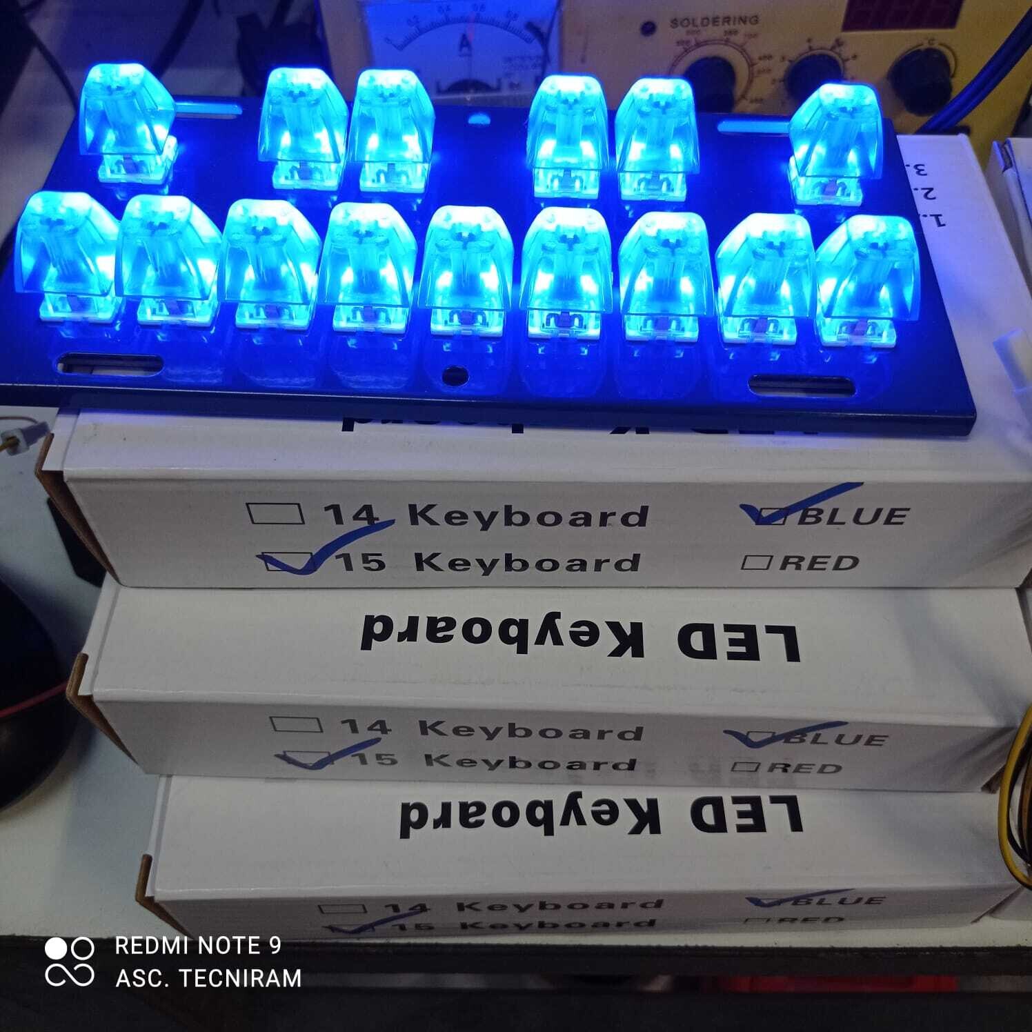 TECLADO 15 TECLAS ILUMINADOS AZUL
