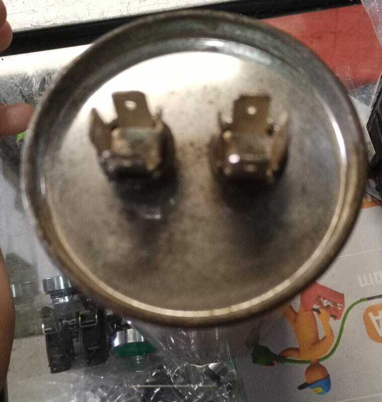 CAPASITOR   370-440V C 50/60Hz