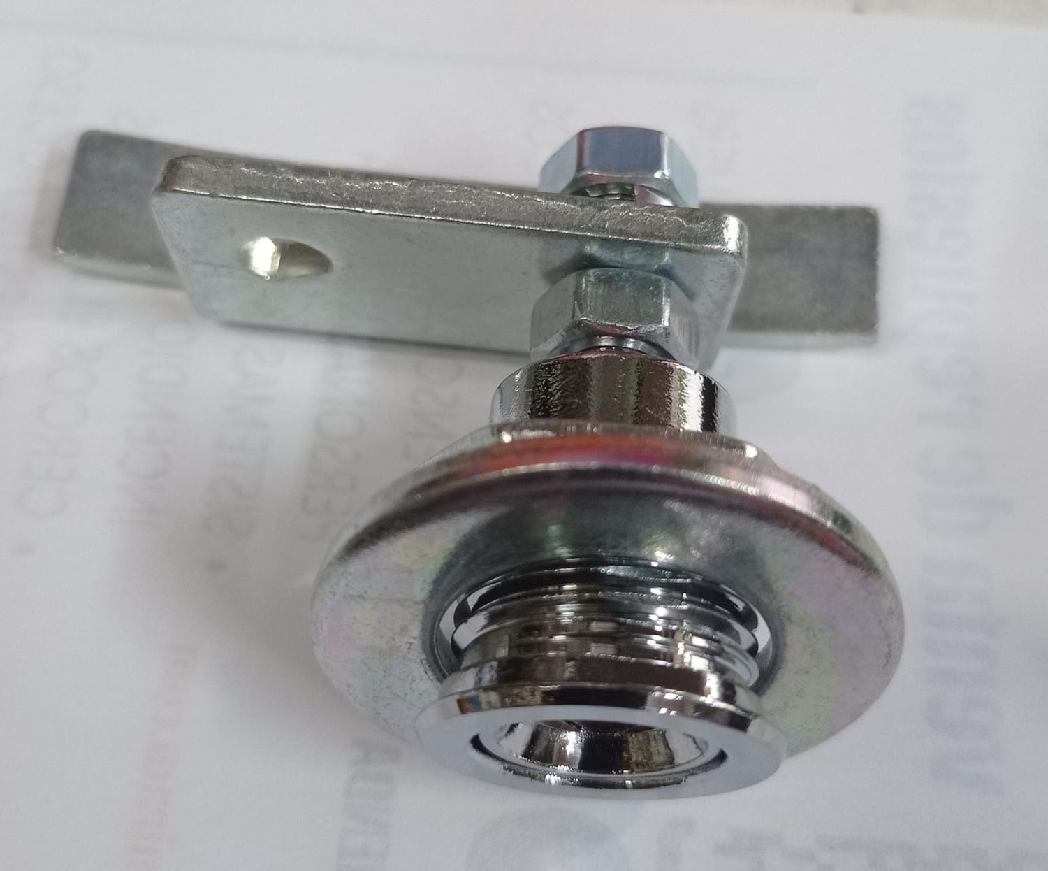 CERRRADURA PUERTA  TRINGULAR