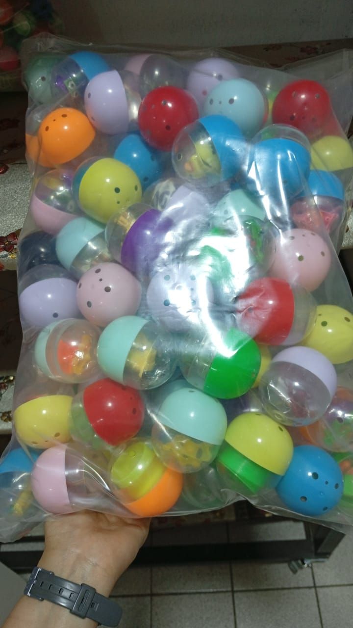 CAPSULA CON PREMIO 5.5 mm PARA MAQUINA EXPENDEDORAS TIPO HUEVO