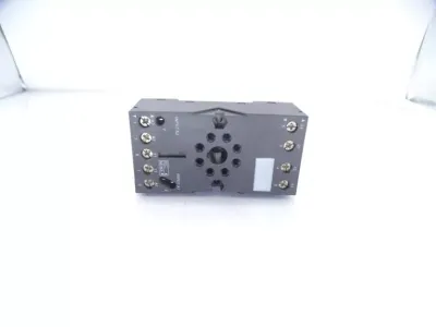 RUZC2M BASE DE RELE SCHNEIDER