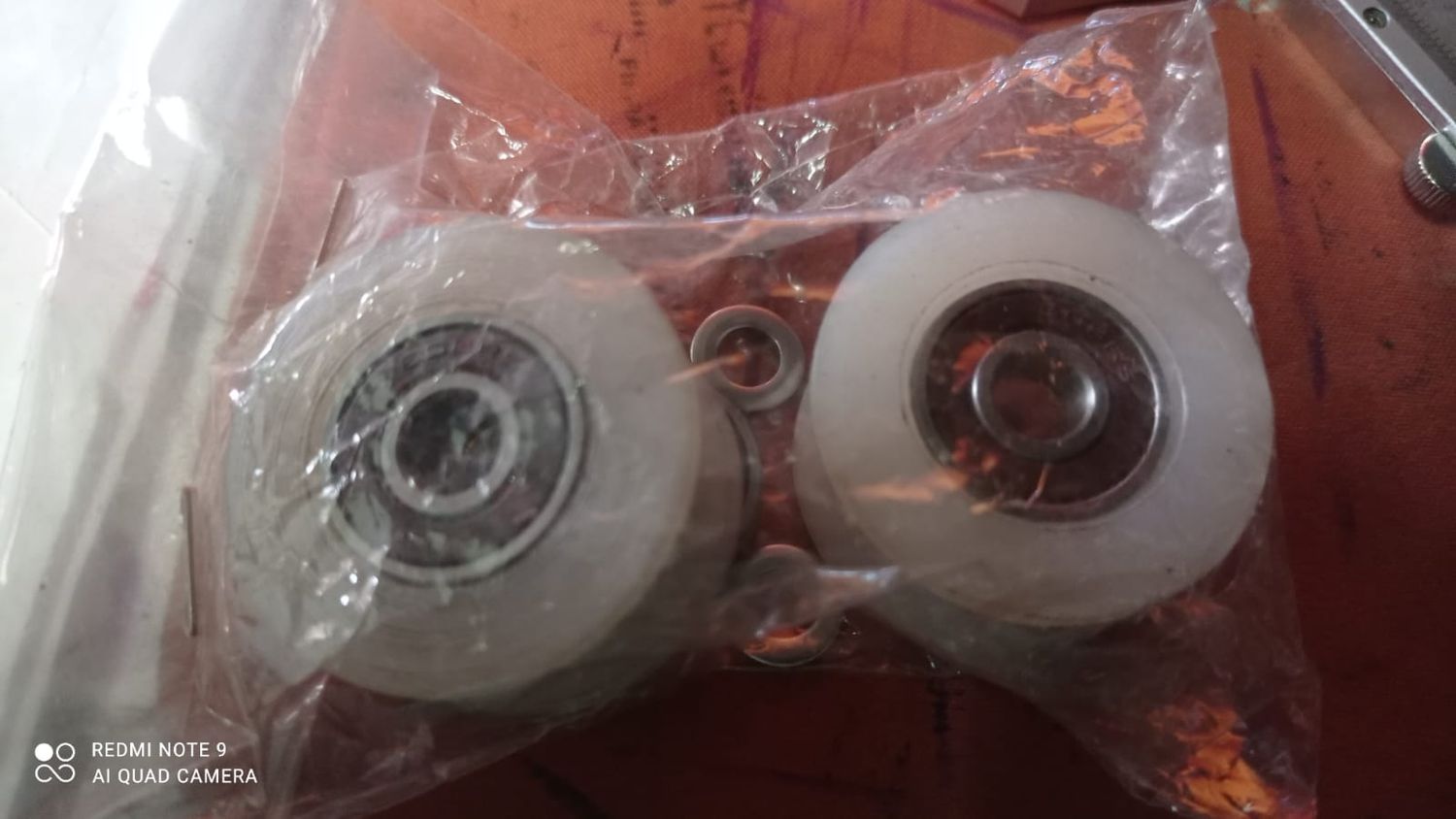 RUEDA COLGANTE PUERTA OTIS 2000