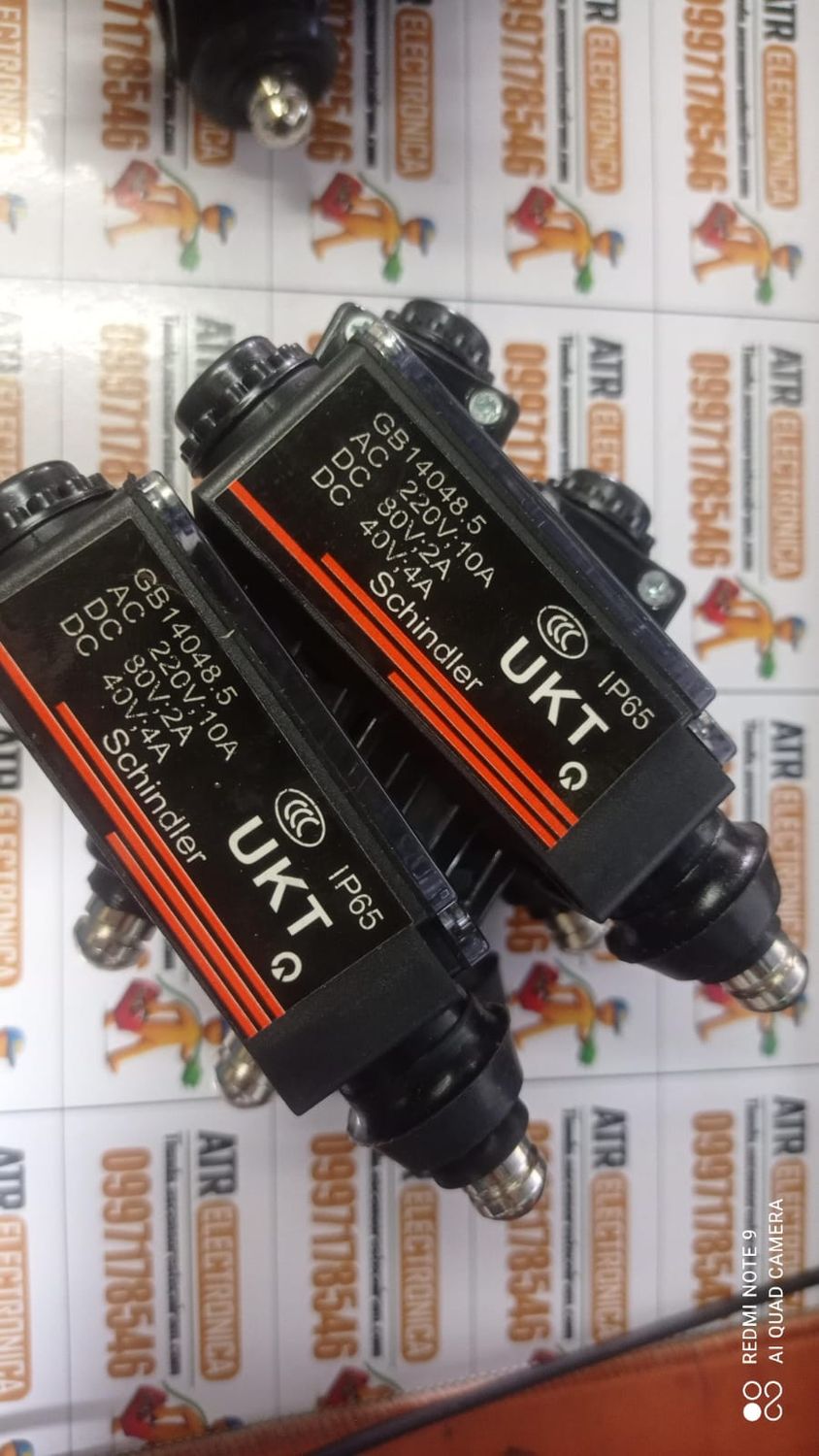 UKT  ASCENSOR INTERRUPTOR SEGURIDADES