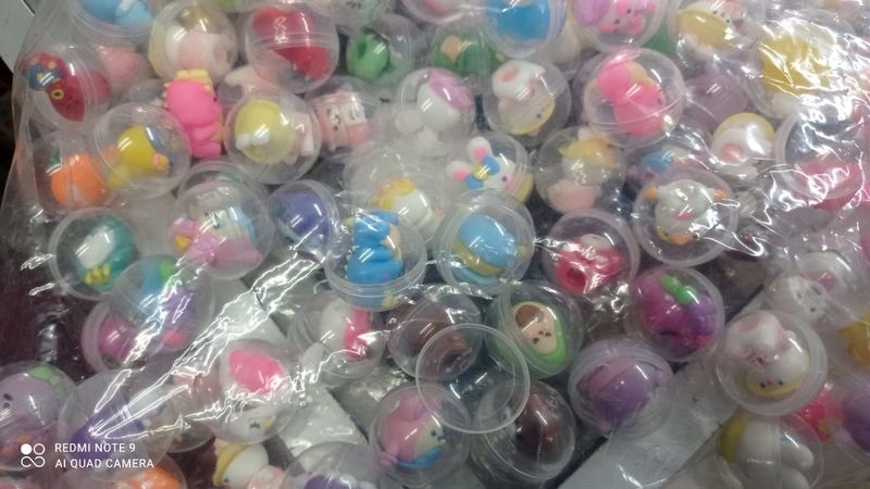 CAPSULA CON PREMIO 32 mm PARA CHICLERA