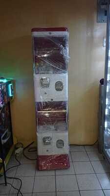 MAQUINA EXPENDEDORA DE CAPSULAS SORPRESA