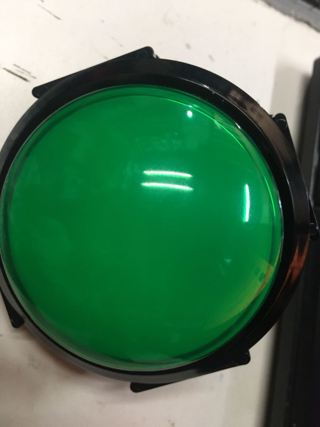 PULSADOR REDONDO 10 CM VERDE MAQUINA JUEGOS