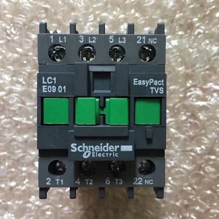 CONTACTOR SCHNEIDER LC1E0901 / 110VAC