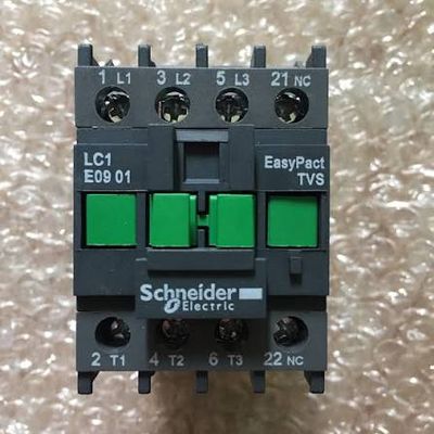 CONTACTOR SCHNEIDER LC1E0901 / 110VAC