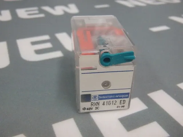 RELE TELEMECANIQUE RXN 41G11ED / 48 VAC