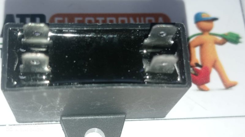 CAPACITOR 2 UF-450 VAC.