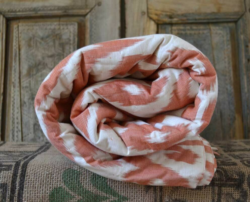 &quot;Abrikos&quot; cotton silk ikat bedspread