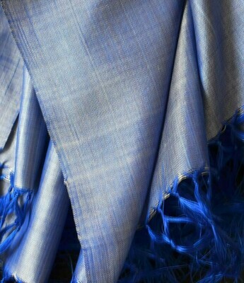 Blue silk scarf with a changeable moire