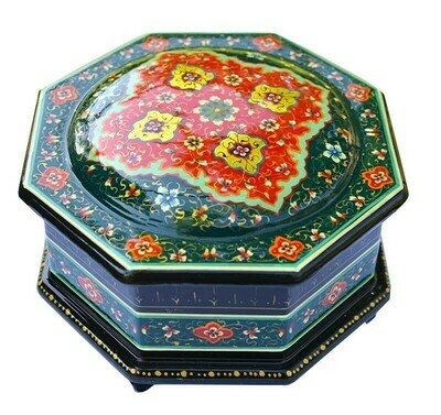 "Green treasure box" jewelry box