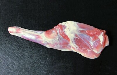 KID GOAT MEAT SHOULDER