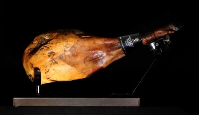 100% IBERICO PORK SHOULDER ( 5-6 kgrs.)