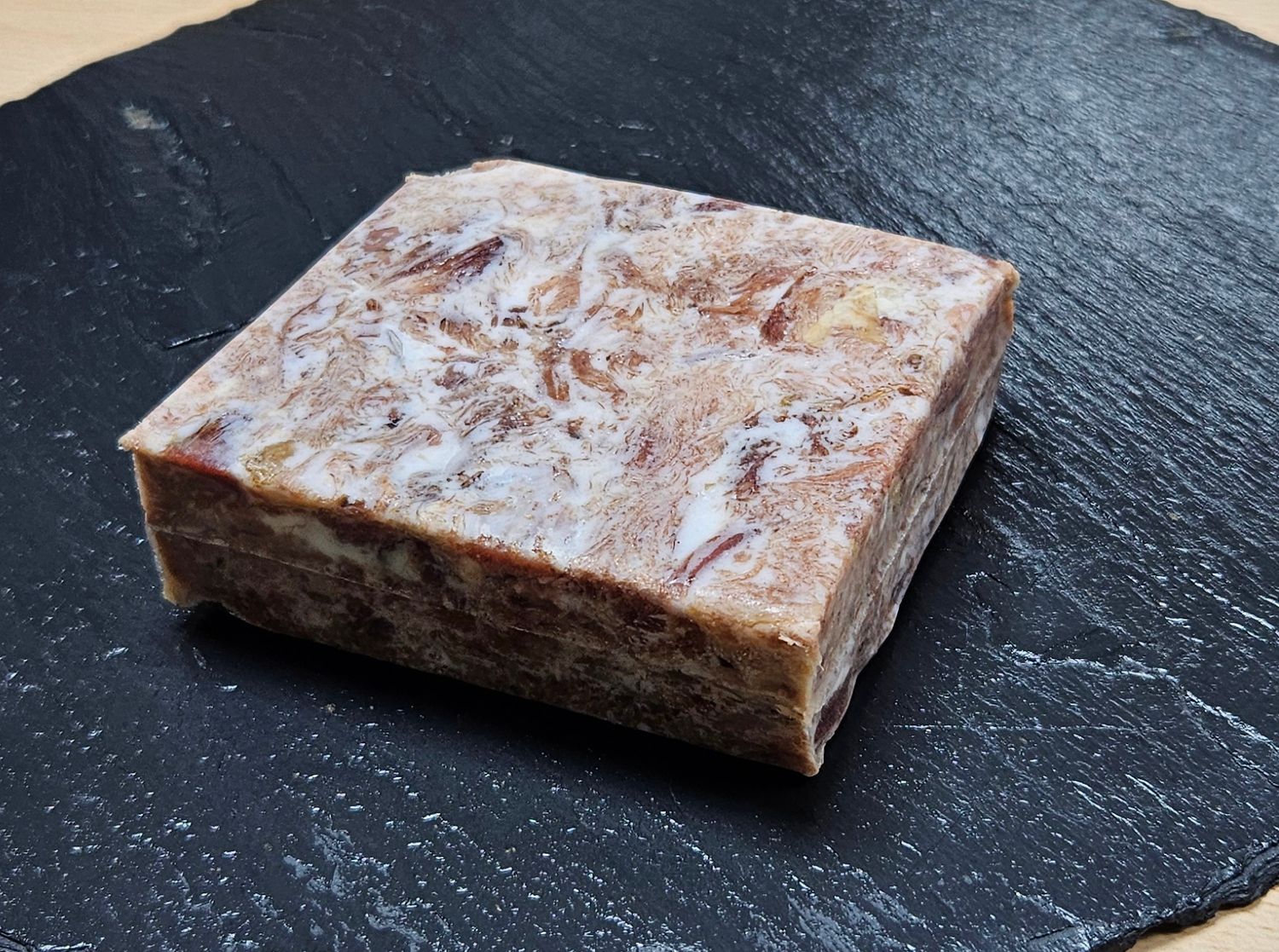 LINGOTE DE CORDERO LECHAL (150 g./unidad)  Caja 14 unidades