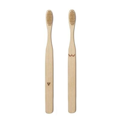 Kikkerland Nudie Bamboo Toothbrush Set