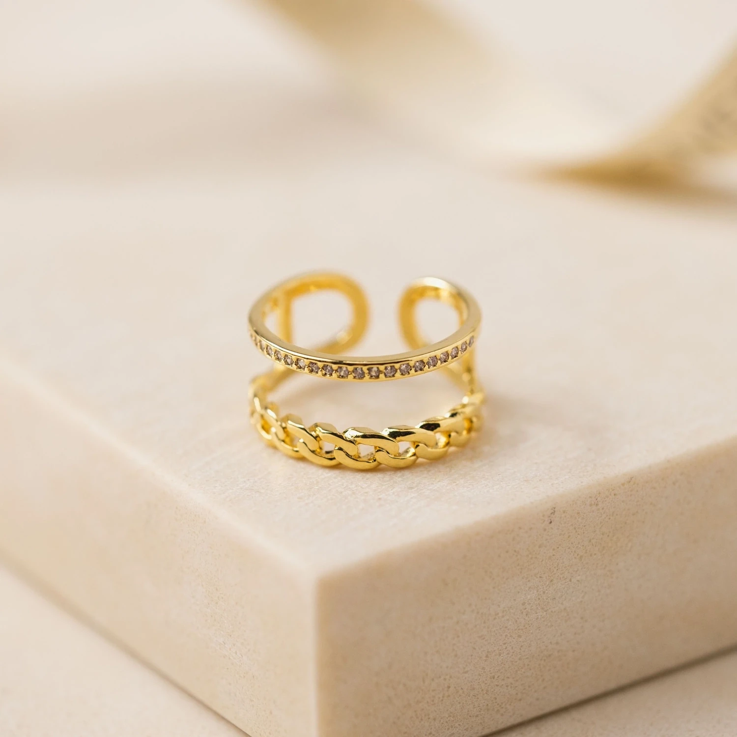 Lover's Tempo Chain Reaction Ring